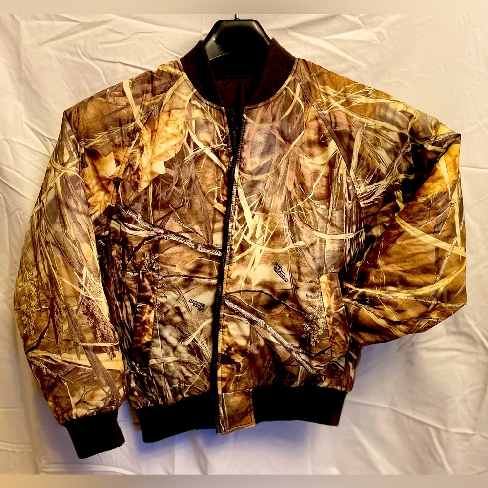 Youth M/L Cabela’s reversible camouflage hunting coat